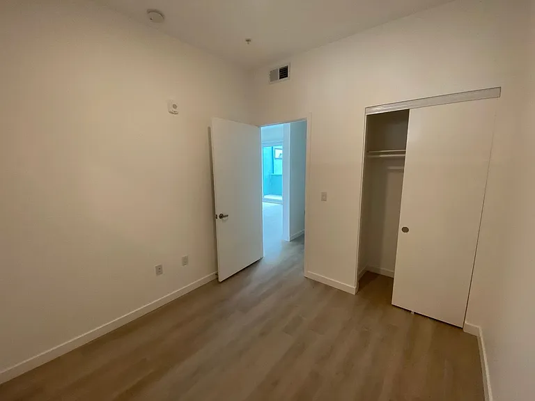 4015 Richmond St #403 — Photo 13