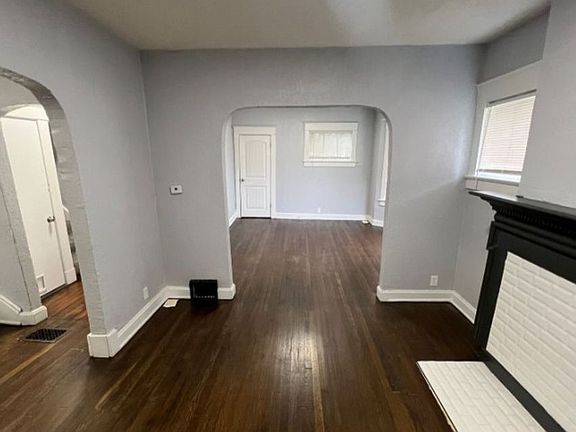 5th image of 3743 Brooklyn Ave