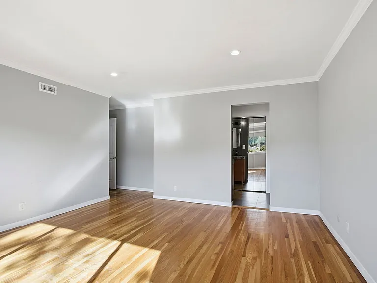 6137 Banner Dr — Photo 31