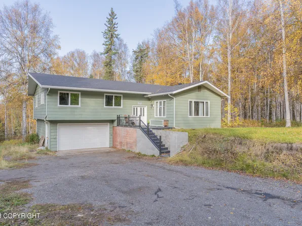 174 Crest Dr, Fairbanks, AK 99712