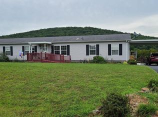 28 Chestnut Tree Rd, Martinsville, VA 24112