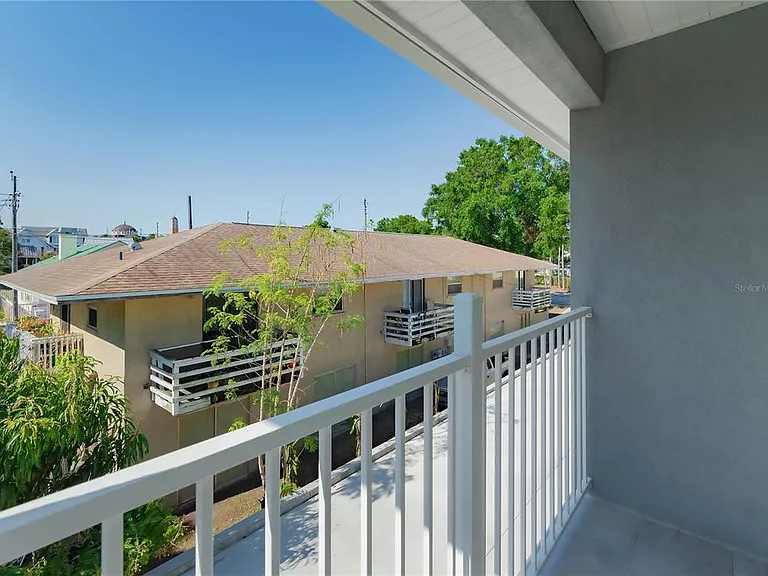 310 Hibiscus St #B — Photo 27