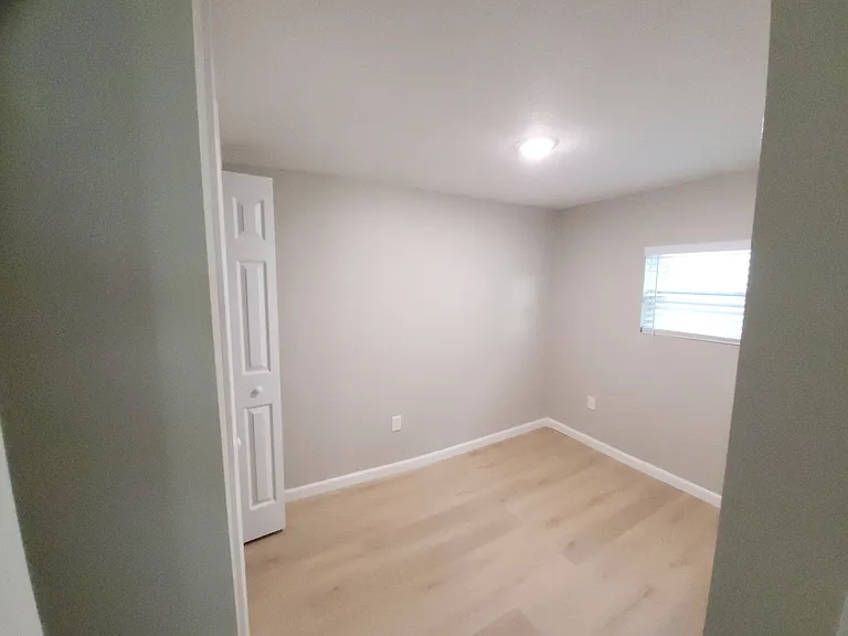 422 N Kentucky Ave #422 — Photo 8