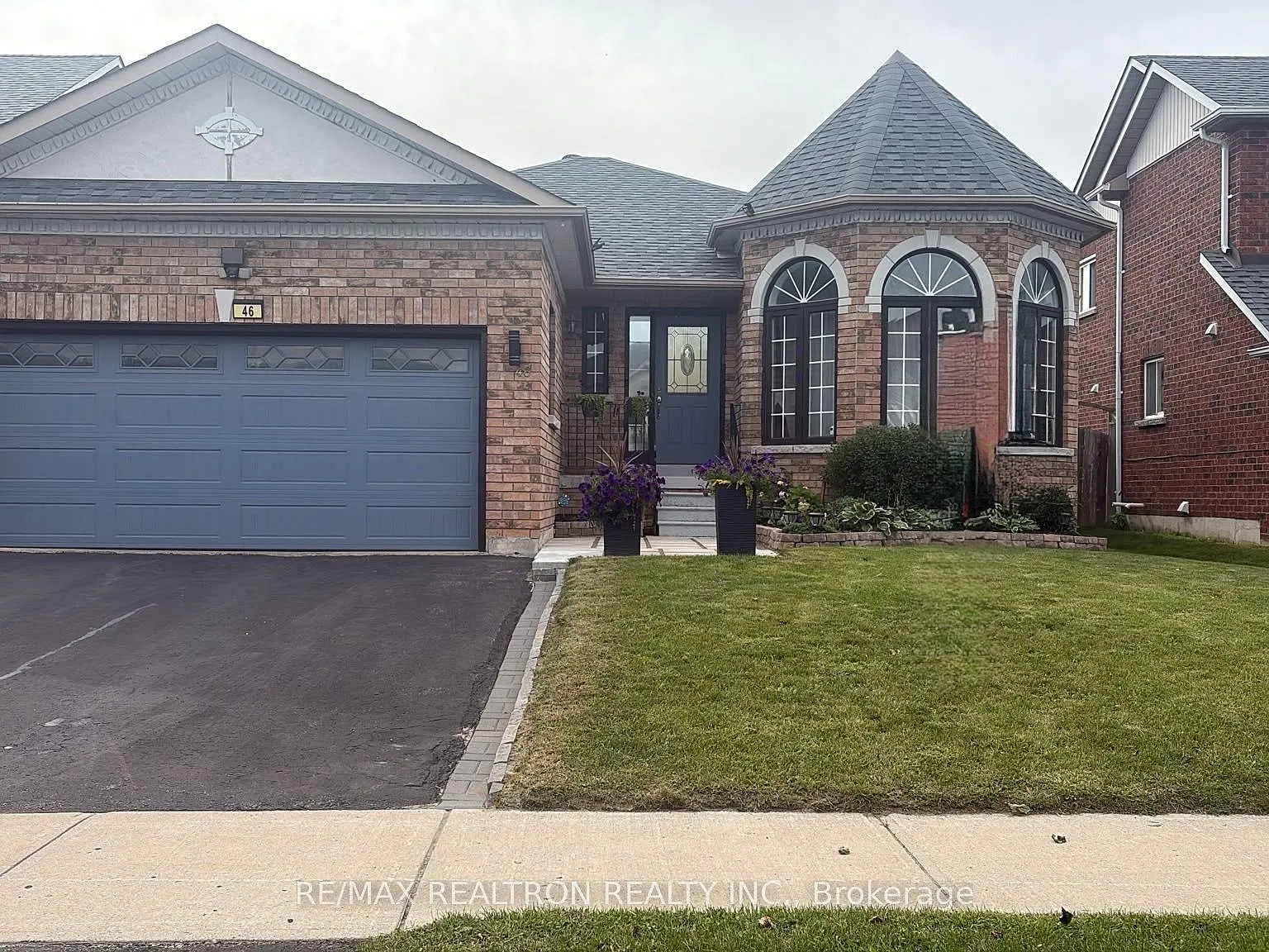 5 bed, $3,100 — Photo 1