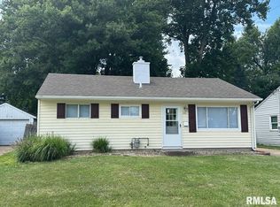 1710 Center Granview Dr, Quincy, IL 62301