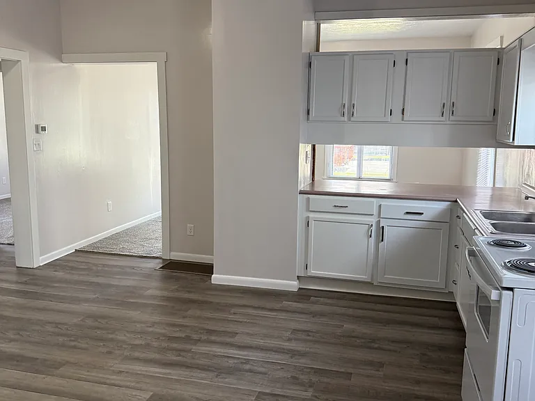 265 W South St — Photo 4