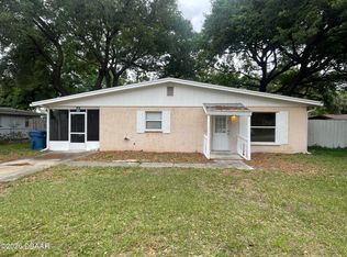 1220 Leon Ln, Daytona Beach, FL 32117