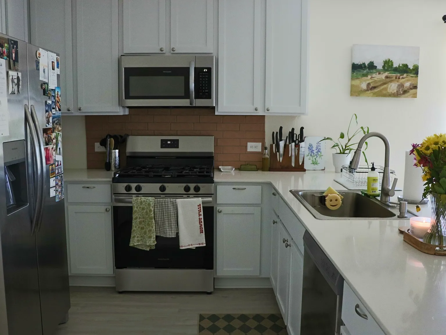 4 bed, 2.5 bath, 1885 sqft, $2,300 — Photo 3