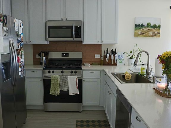 Kitchen - all new appliances