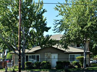 4052 Fruitridge Rd, Sacramento, CA 95820
