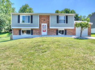 6 Meadow Hill Dr, Covington, KY 41017