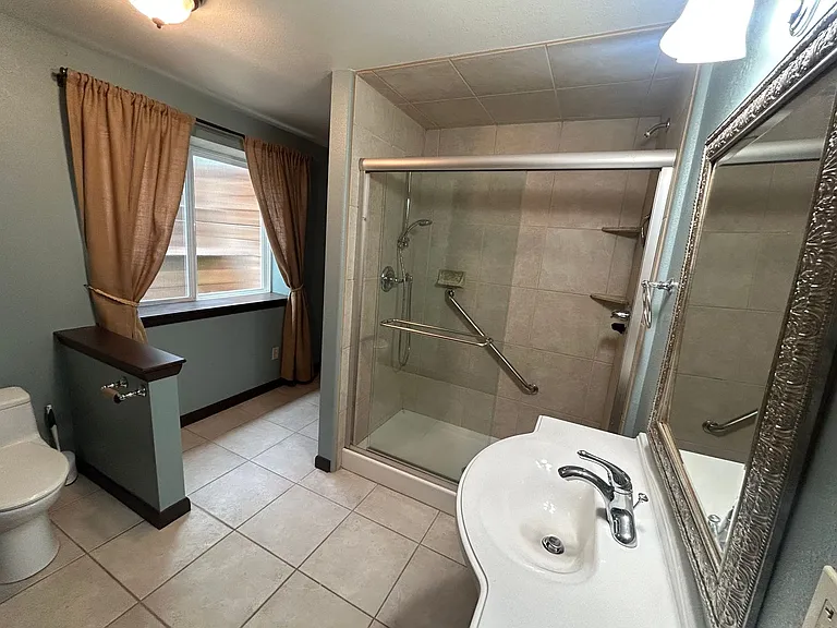 4197 Amber St — Photo 35