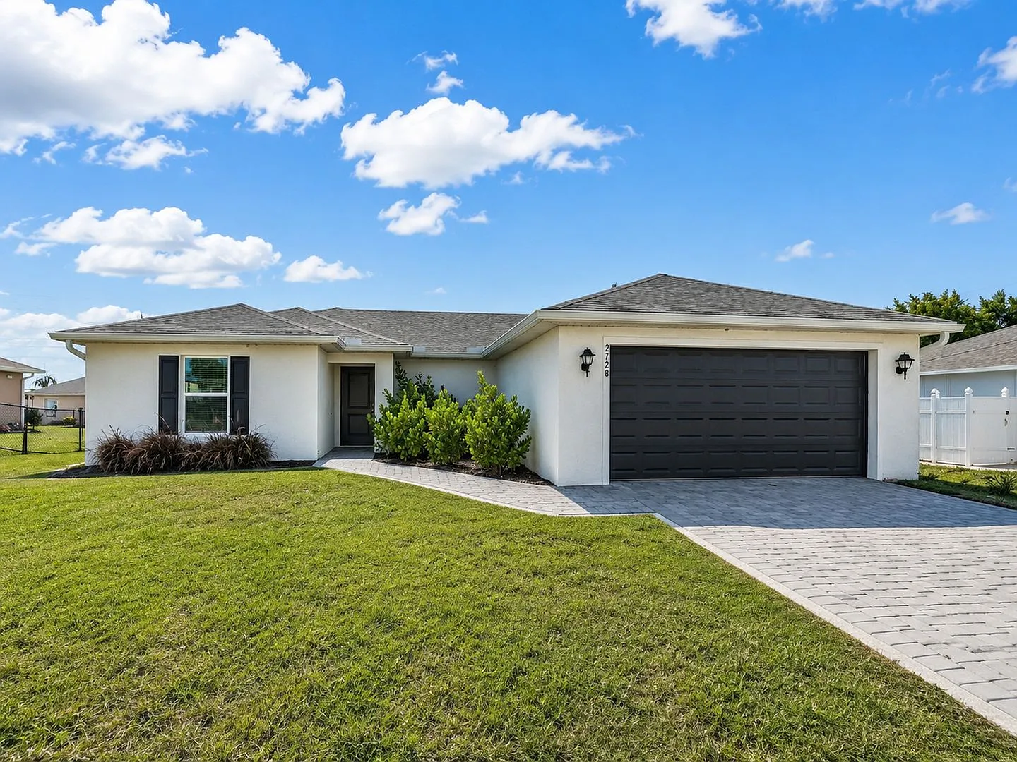 Newer Home for Rent Enjoy the Florida Lifestyle You've Been Dreaming Of! — Photo 2