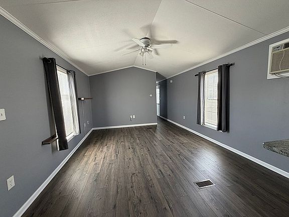 4th image of 5475 Hamilton Blvd
