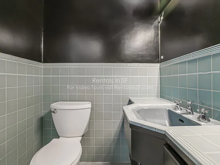 395 Staten Ave — Photo 16