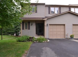 66 Apple Hl UNIT 66, Newington, CT 06111