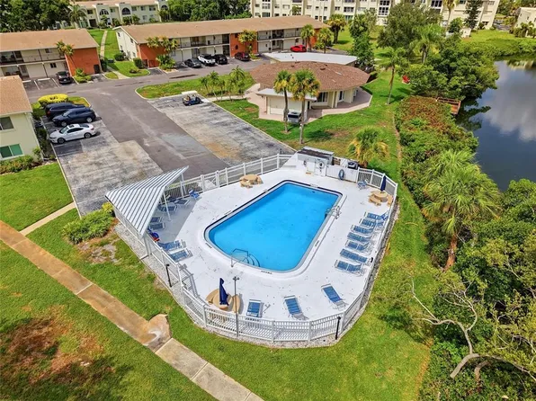 4570 OVERLOOK DRIVE NE #175, ST PETERSBURG, FL 33703