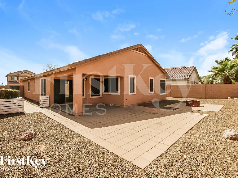 2968 E Silverbell Rd — Photo 15