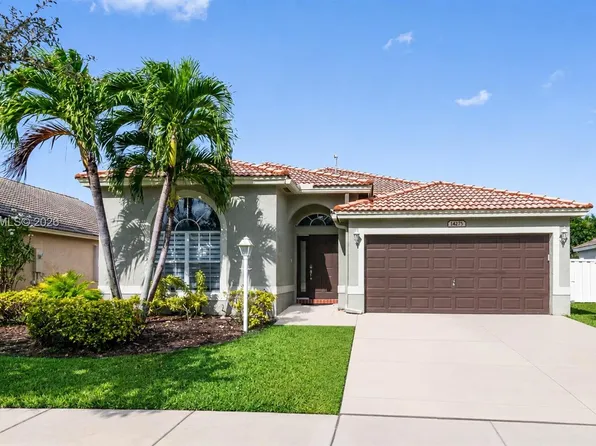 14275 NW 18th Pl, Pembroke Pines, FL 33028