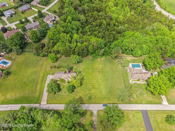 43 Briarcliff Ct, Mount Washington, KY 40047