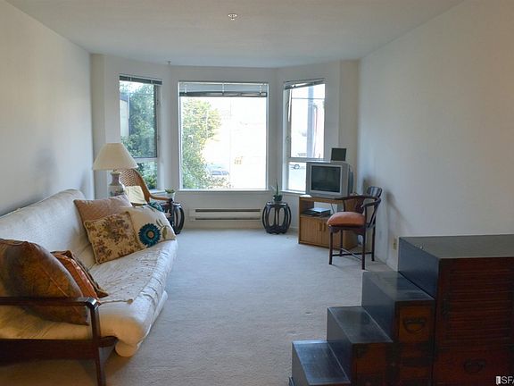 4th image of 550 S Van Ness Ave APT 103