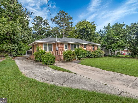 2nd image of 4322 Summerhill Dr