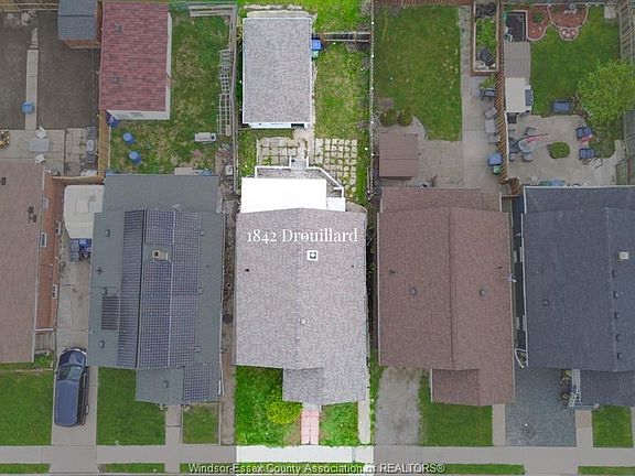 2nd image of 1842 Drouillard Rd