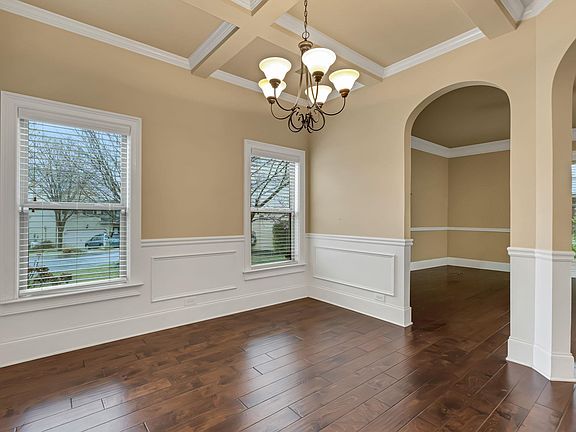 5th image of 14 River Valley Ln