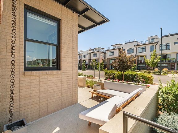 4th image of 6809 E Lowry Boulevard