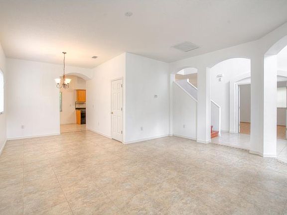 4th image of 10521 Lucaya Dr