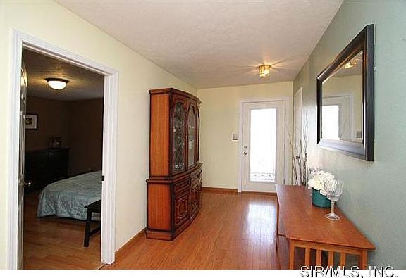 4th image of 204 Woodland Dr