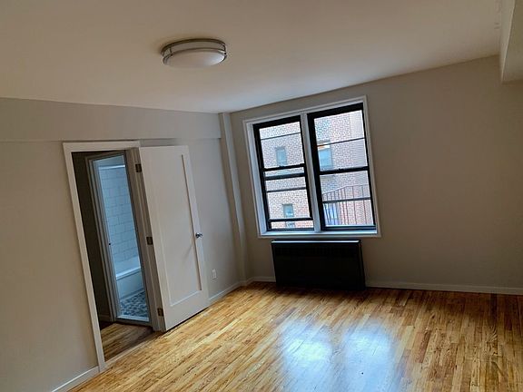 3rd image of 4141 51st St APT 6A