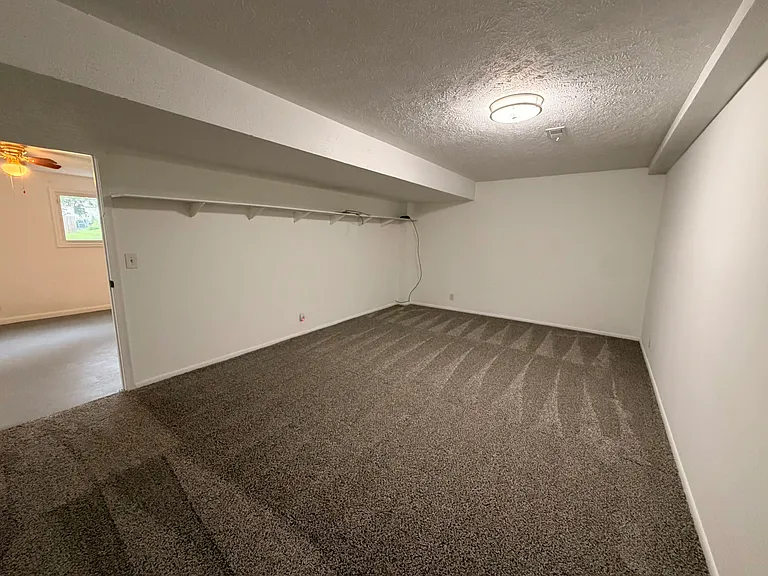 2307 Brighton Dr — Photo 35