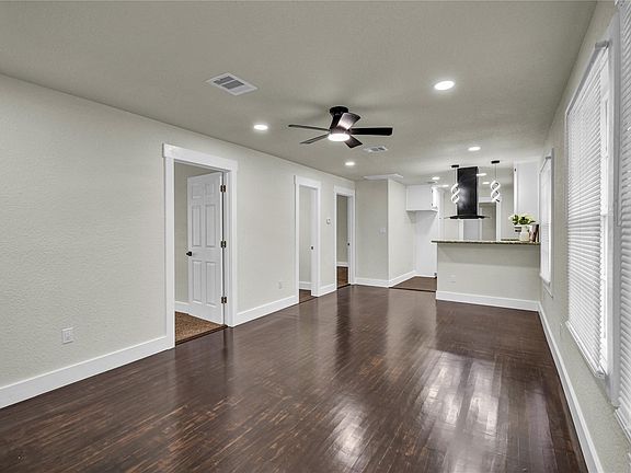 5th image of 1127 W 4th St