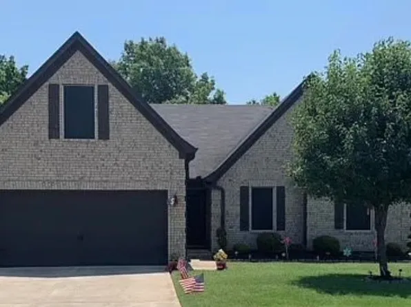 888 Bayou Vista Dr, Marion, AR 72364