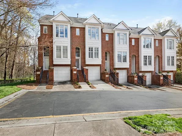 4705 S Hill View Dr, Charlotte, NC 28210