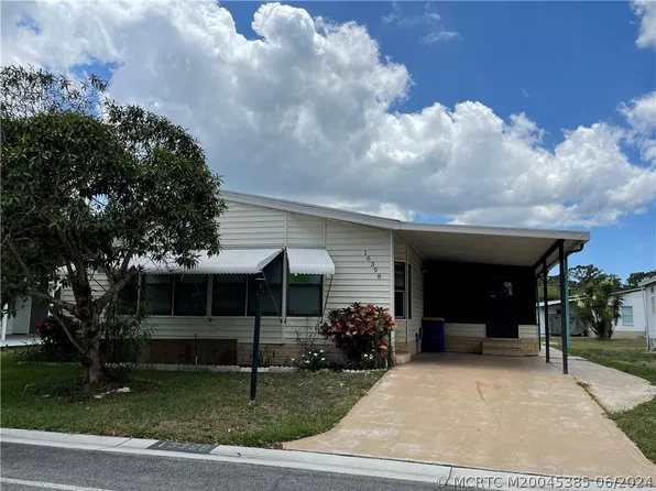 16398 SW Two Wood Way, Indiantown, FL 34956