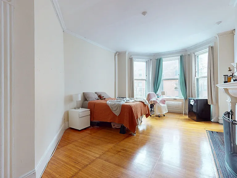467 Beacon St #2 — Photo 18