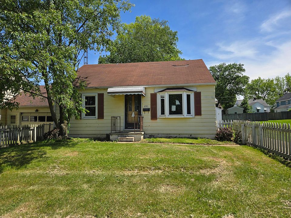 1st image of 490 Dyas Dr
