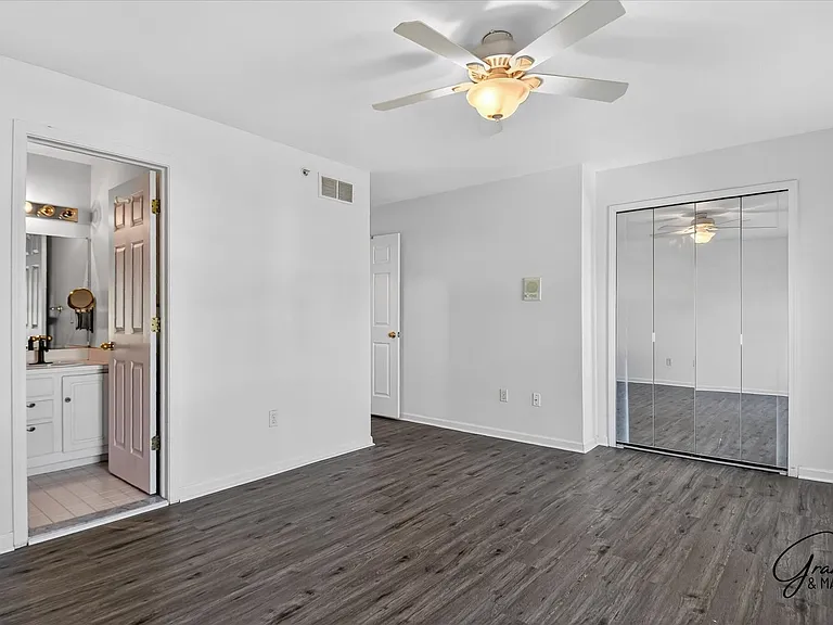 1348 Village Dr — Photo 18