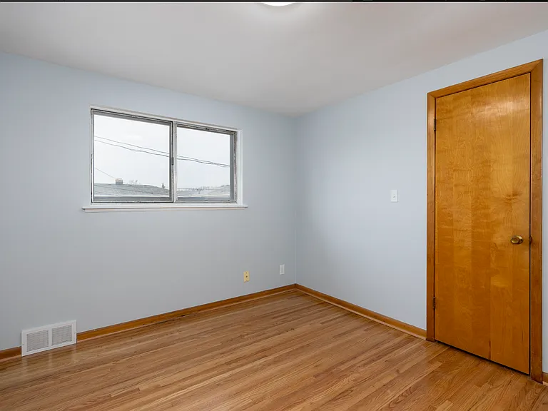 85 Rosemary Ave #2 — Photo 7