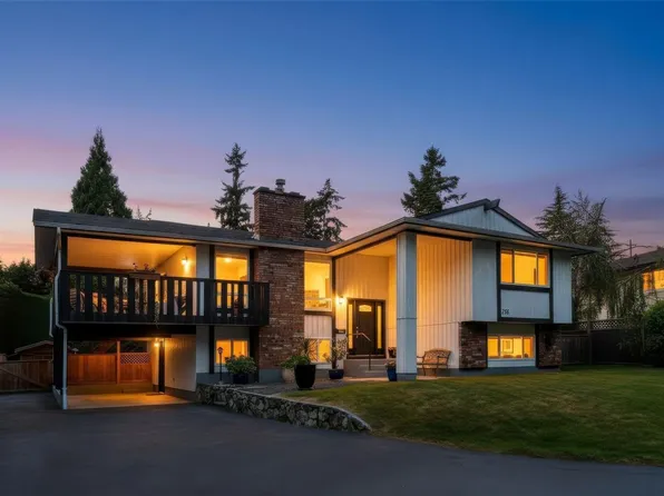755 Mann Ave, Saanich, BC V8Z 3C3