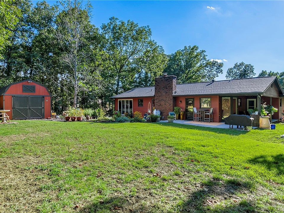 1st image of 39 Islay Dr