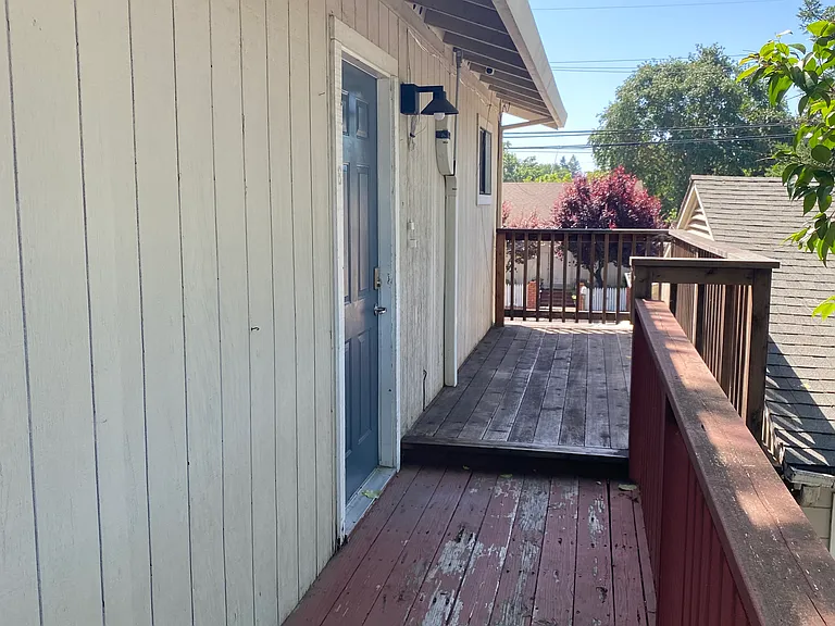 555 Boyes Blvd #B — Photo 2