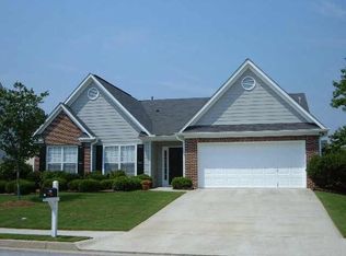 3277 Shady Valley Ln, Loganville, GA 30052