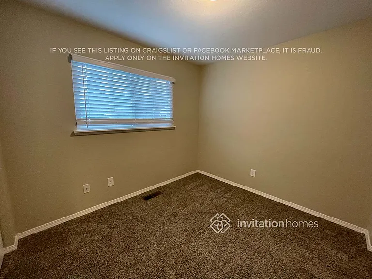 1216 S 236th Pl — Photo 8