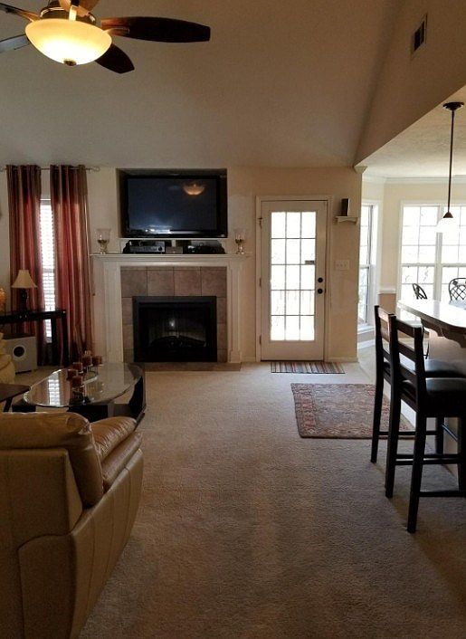 2nd image of 2815 Burdette Dr