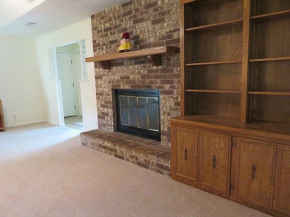 5th image of 4800 Angelina Ave