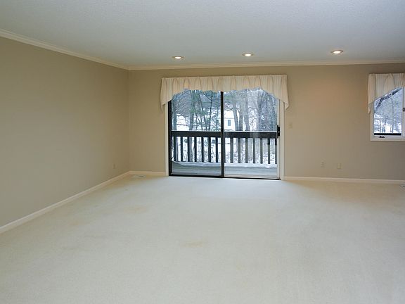 1028 essex cir-104