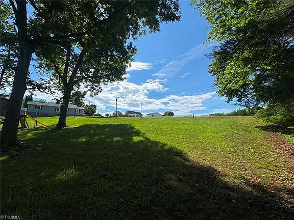 5th image of Mountain Park Rd
